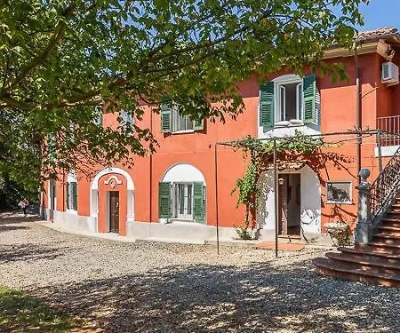 Гостевой дом Charme Of Capannina 3*