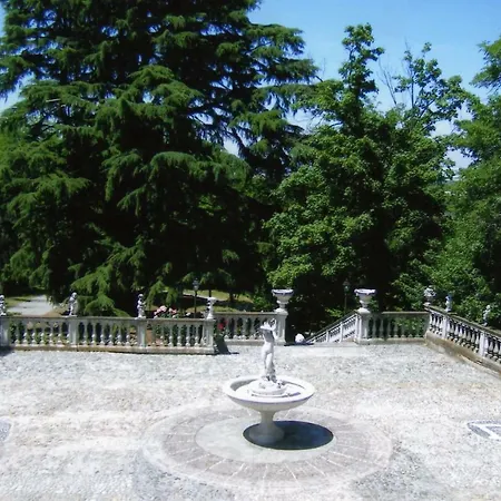 Charme Of Capannina Гостевой дом Нови-Лигуре